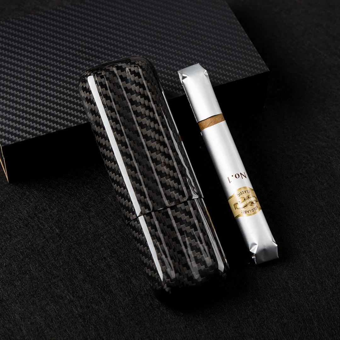 Carbon Fiber Cigar Cases.jpg
